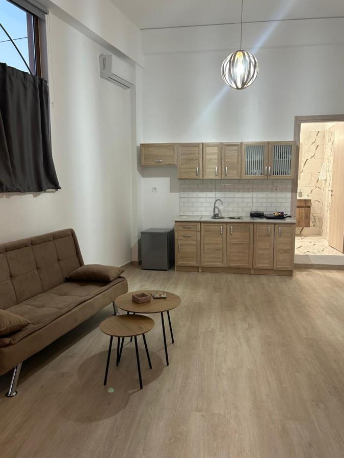 Paola'S Apartments Near Athens Airport Spáta المظهر الخارجي الصورة