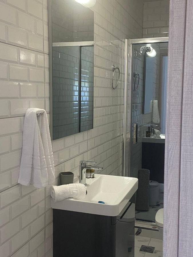 Paola'S Apartments Near Athens Airport Spáta المظهر الخارجي الصورة