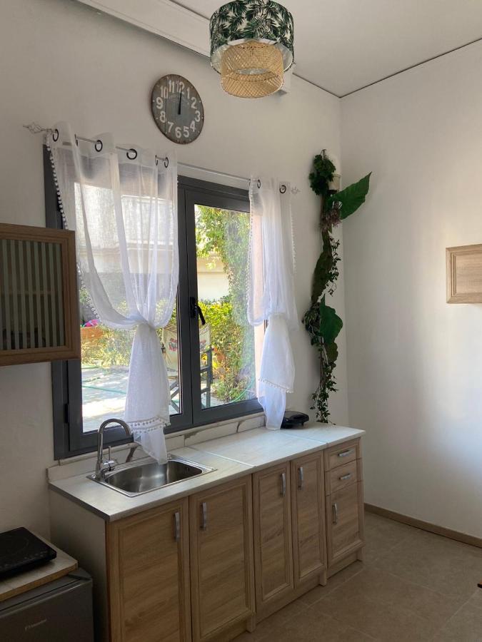 Paola'S Apartments Near Athens Airport Spáta المظهر الخارجي الصورة